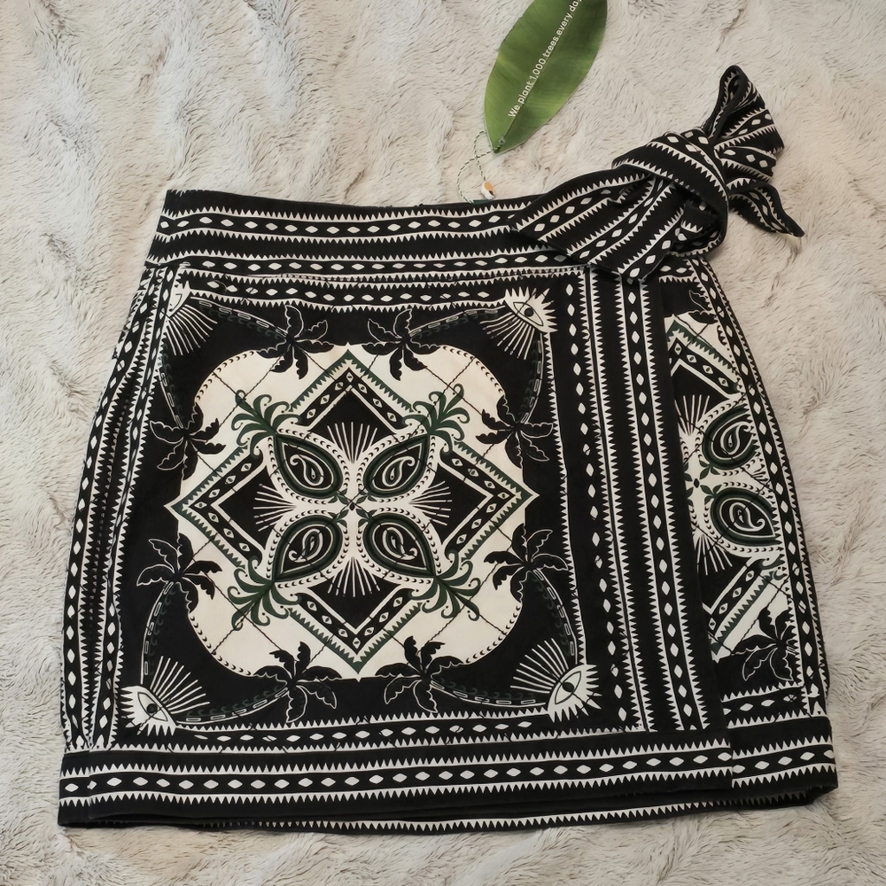 FARM Rio Monochrome Patterned Mini Skirt